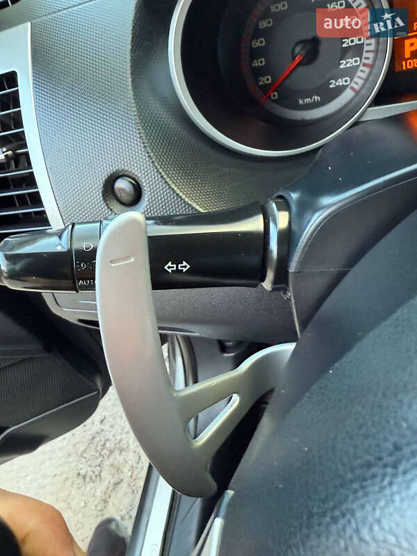 Позашляховик / Кросовер Mitsubishi Outlander XL 2008 в Харкові