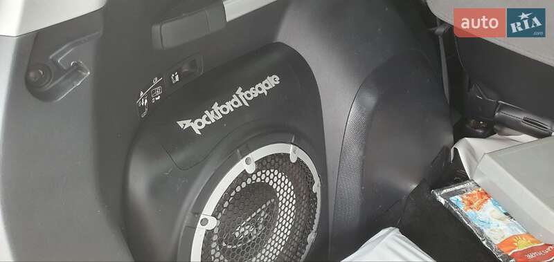 Внедорожник / Кроссовер Mitsubishi Outlander XL 2008 в Киеве