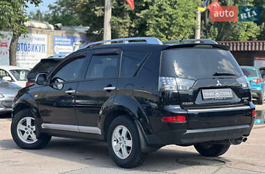 Позашляховик / Кросовер Mitsubishi Outlander XL 2008 в 