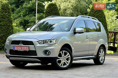 Внедорожник / Кроссовер Mitsubishi Outlander XL 2011 в 