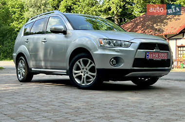 Внедорожник / Кроссовер Mitsubishi Outlander XL 2011 в 