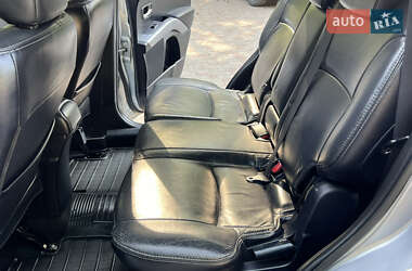 Внедорожник / Кроссовер Mitsubishi Outlander XL 2011 в 