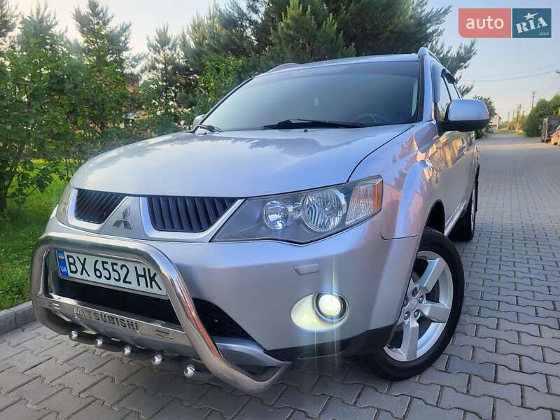 Позашляховик / Кросовер Mitsubishi Outlander XL 2007 в Хмельницькому