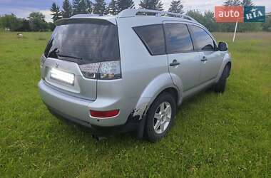 Позашляховик / Кросовер Mitsubishi Outlander XL 2007 в Рівному