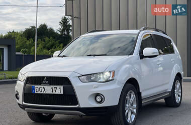 Внедорожник / Кроссовер Mitsubishi Outlander XL 2010 в Радивилове