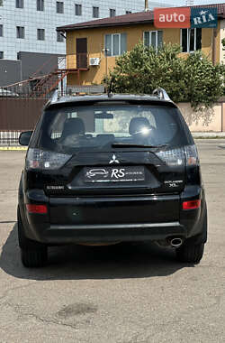 Внедорожник / Кроссовер Mitsubishi Outlander XL 2008 в 