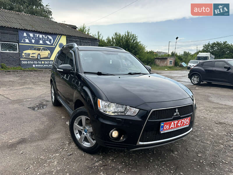 Внедорожник / Кроссовер Mitsubishi Outlander XL 2010 в Нежине