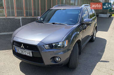 Внедорожник / Кроссовер Mitsubishi Outlander XL 2010 в Первомайске