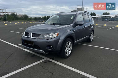 Внедорожник / Кроссовер Mitsubishi Outlander XL 2008 в Киеве