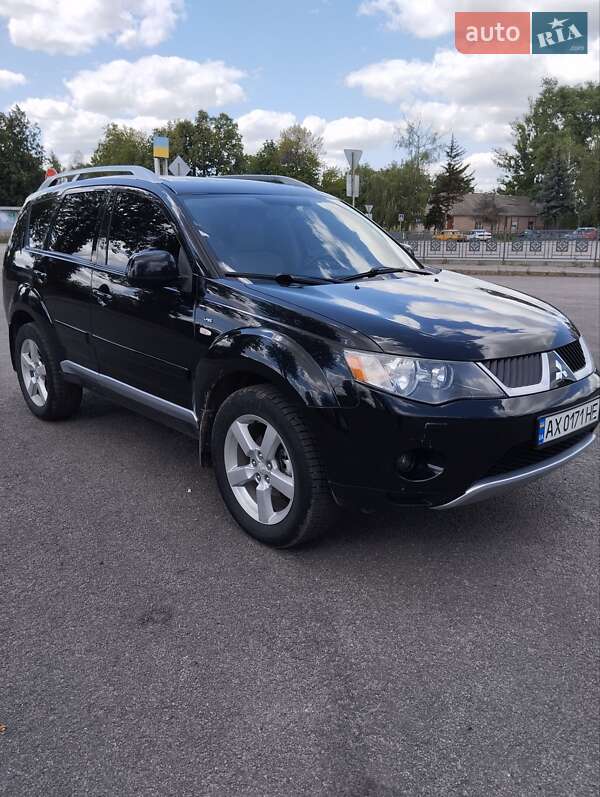 Mitsubishi Outlander XL 2008