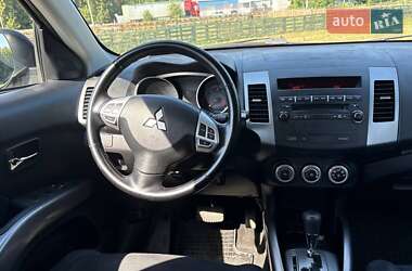 Внедорожник / Кроссовер Mitsubishi Outlander XL 2008 в 