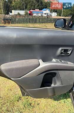 Внедорожник / Кроссовер Mitsubishi Outlander XL 2008 в 