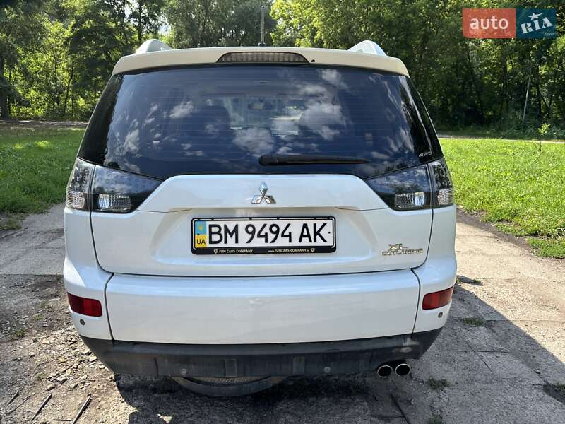 Внедорожник / Кроссовер Mitsubishi Outlander XL 2008 в Сумах