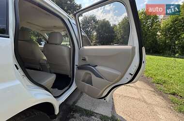 Позашляховик / Кросовер Mitsubishi Outlander XL 2008 в 