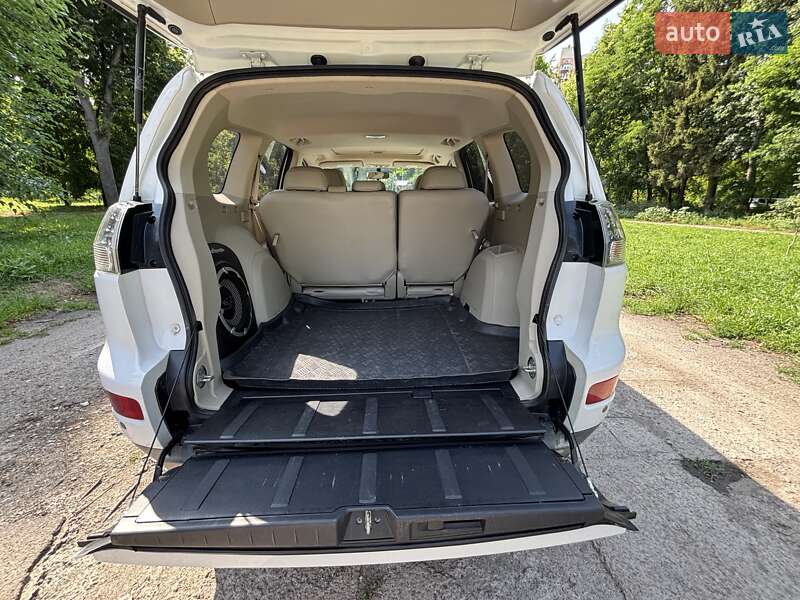 Внедорожник / Кроссовер Mitsubishi Outlander XL 2008 в Сумах