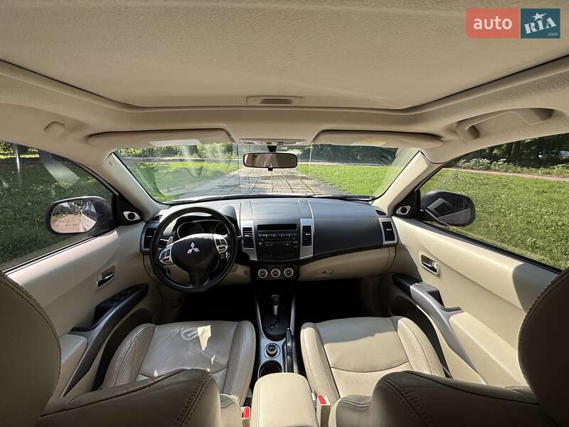 Внедорожник / Кроссовер Mitsubishi Outlander XL 2008 в Сумах