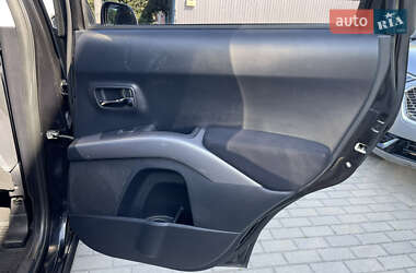 Внедорожник / Кроссовер Mitsubishi Outlander XL 2007 в 