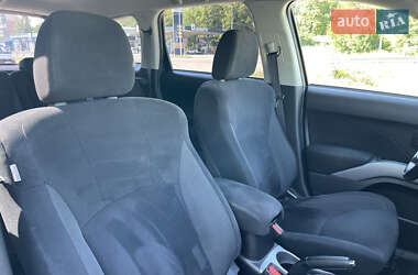 Внедорожник / Кроссовер Mitsubishi Outlander XL 2007 в 