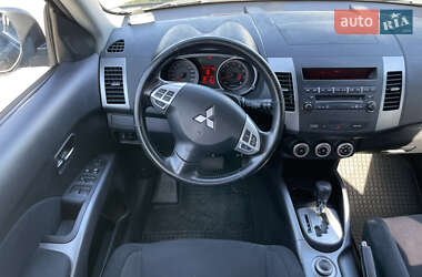 Внедорожник / Кроссовер Mitsubishi Outlander XL 2007 в 