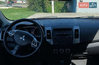Внедорожник / Кроссовер Mitsubishi Outlander XL 2007 в 