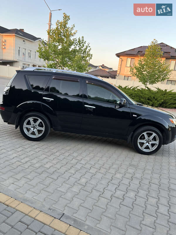 Внедорожник / Кроссовер Mitsubishi Outlander XL 2007 в Одессе