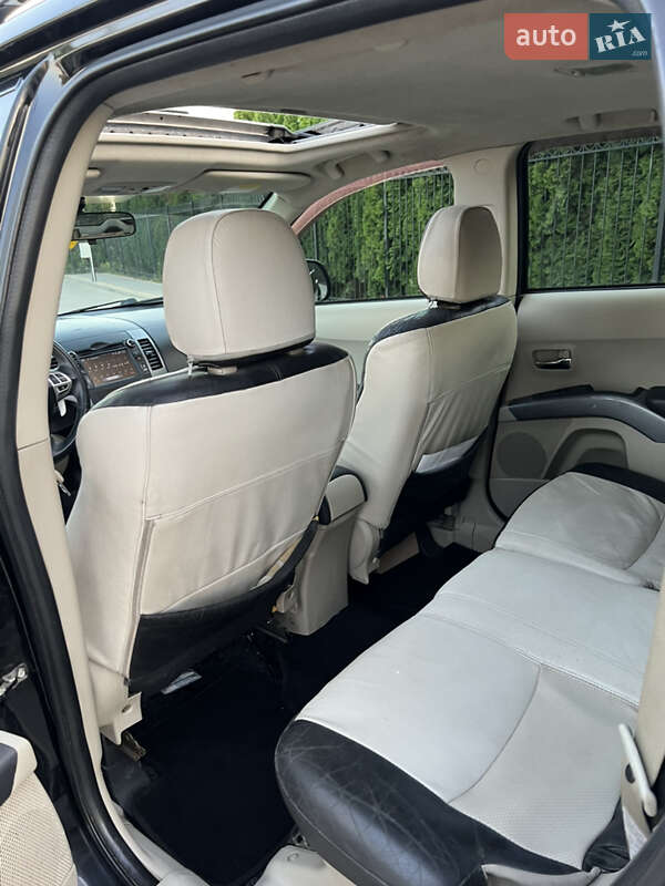 Внедорожник / Кроссовер Mitsubishi Outlander XL 2007 в Одессе