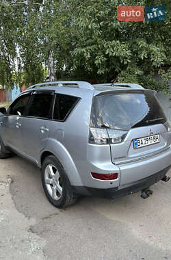 Внедорожник / Кроссовер Mitsubishi Outlander XL 2008 в 