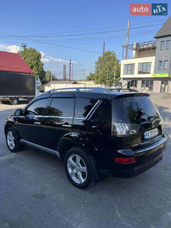 Внедорожник / Кроссовер Mitsubishi Outlander XL 2008 в Львове