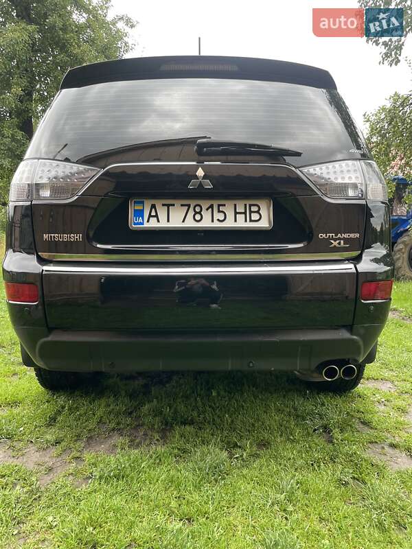 Внедорожник / Кроссовер Mitsubishi Outlander XL 2007 в Долине