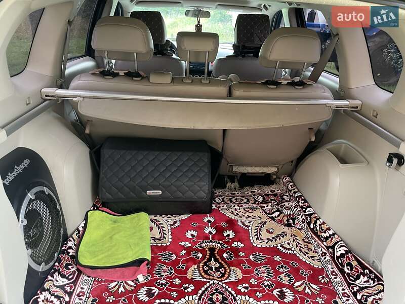 Внедорожник / Кроссовер Mitsubishi Outlander XL 2007 в Долине
