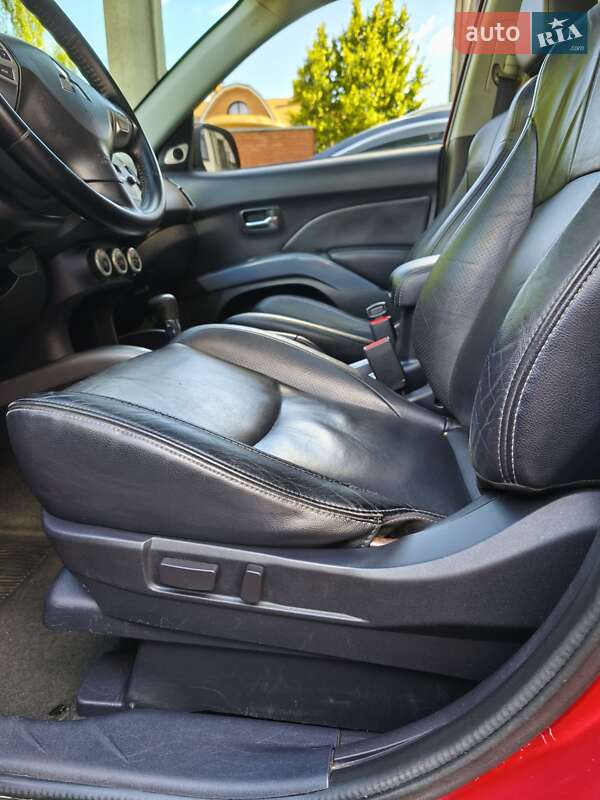 Внедорожник / Кроссовер Mitsubishi Outlander XL 2008 в Киеве