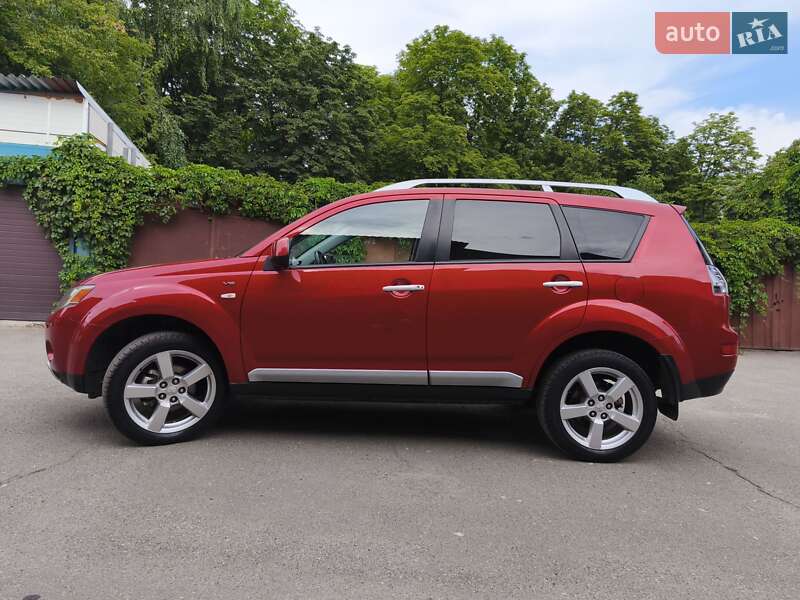 Внедорожник / Кроссовер Mitsubishi Outlander XL 2008 в Киеве