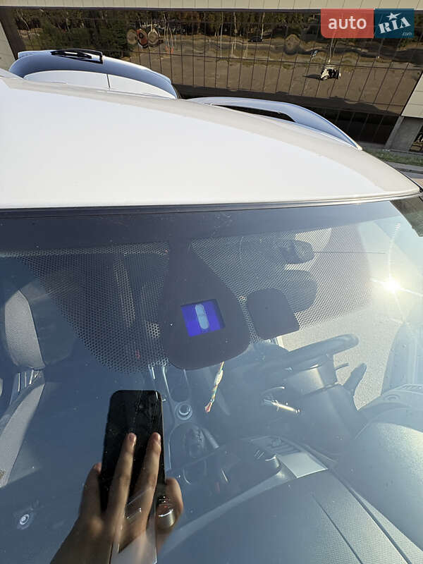 Позашляховик / Кросовер Mitsubishi Outlander XL 2010 в Запоріжжі