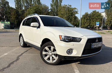 Внедорожник / Кроссовер Mitsubishi Outlander XL 2010 в 