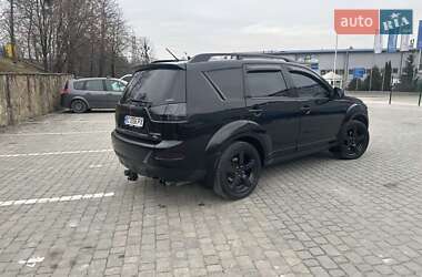 Внедорожник / Кроссовер Mitsubishi Outlander XL 2007 в 