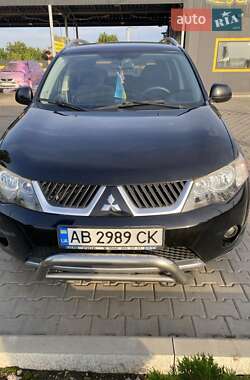 Внедорожник / Кроссовер Mitsubishi Outlander XL 2008 в Липовце