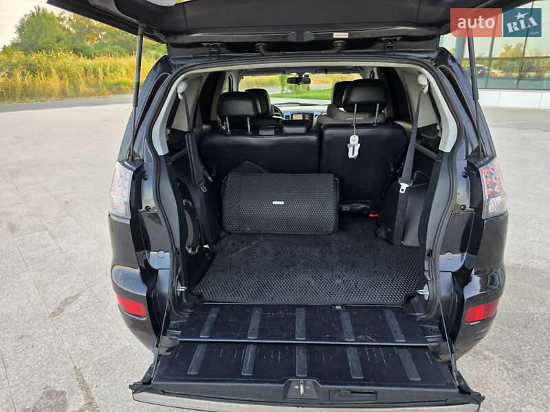 Внедорожник / Кроссовер Mitsubishi Outlander XL 2007 в Одессе фото 8 Внедорожник / Кроссовер Mitsubishi Outlander XL 2007 в Одессе