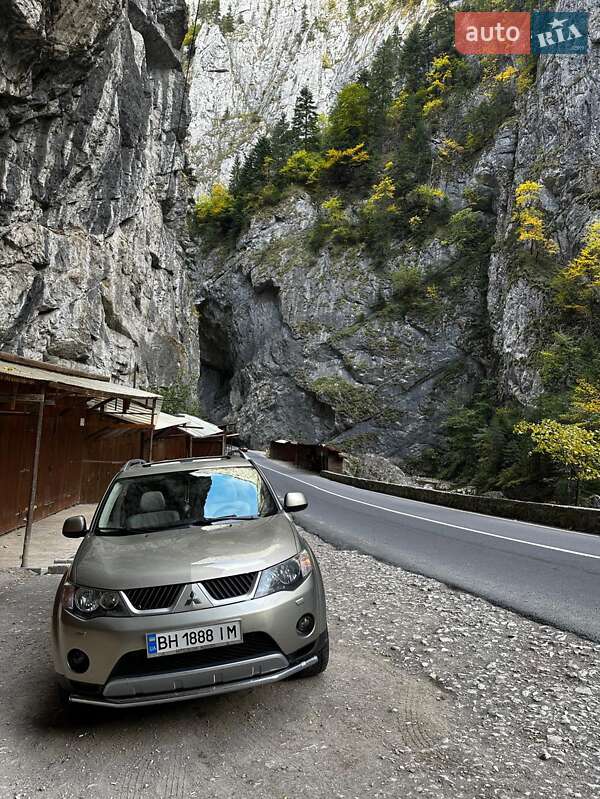 Mitsubishi Outlander XL 2008