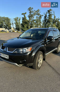 Внедорожник / Кроссовер Mitsubishi Outlander XL 2008 в Киеве