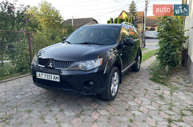 Внедорожник / Кроссовер Mitsubishi Outlander XL 2007 в Бурштыне