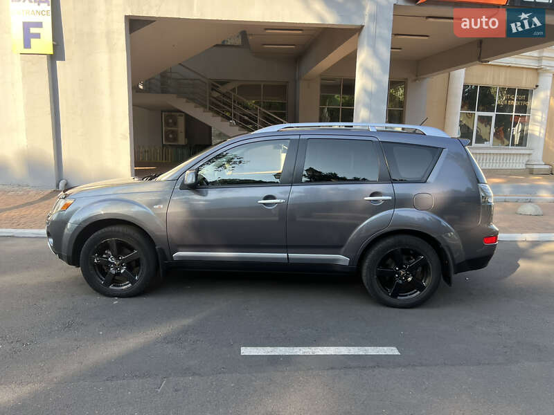 Внедорожник / Кроссовер Mitsubishi Outlander XL 2008 в Одессе фото 3 Внедорожник / Кроссовер Mitsubishi Outlander XL 2008 в Одессе