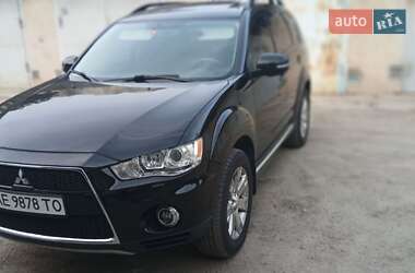 Внедорожник / Кроссовер Mitsubishi Outlander XL 2011 в 