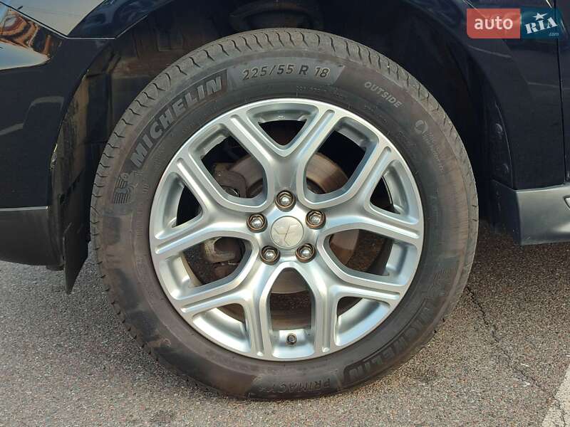 Внедорожник / Кроссовер Mitsubishi Outlander XL 2010 в Киеве