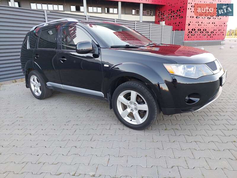Внедорожник / Кроссовер Mitsubishi Outlander XL 2008 в Киеве