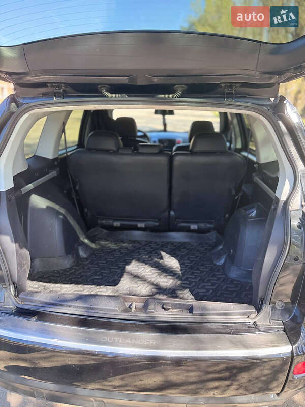 Внедорожник / Кроссовер Mitsubishi Outlander XL 2008 в Ахтырке