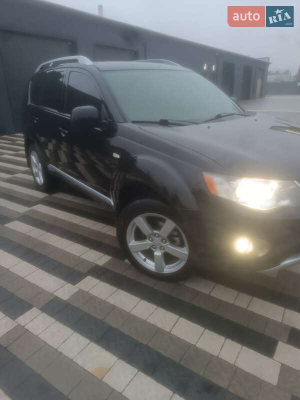 Mitsubishi Outlander XL 2008