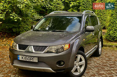 Внедорожник / Кроссовер Mitsubishi Outlander XL 2009 в 
