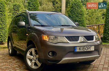 Внедорожник / Кроссовер Mitsubishi Outlander XL 2009 в 