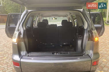 Внедорожник / Кроссовер Mitsubishi Outlander XL 2009 в 