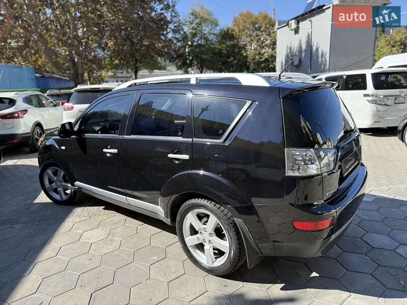 Внедорожник / Кроссовер Mitsubishi Outlander XL 2007 в Одессе